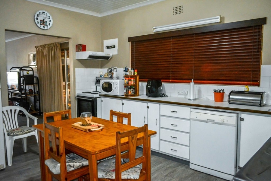 5 Bedroom Property for Sale in Klawer Western Cape